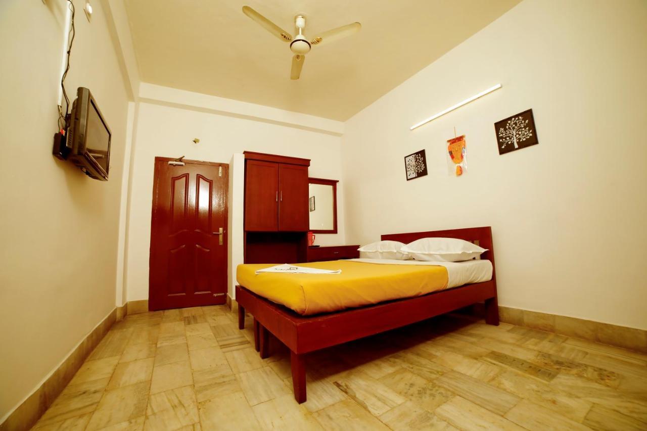 Kairali Tourist Home Guruvayur Bagian luar foto
