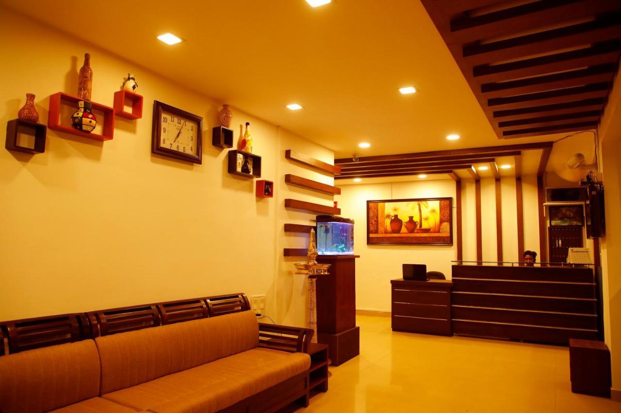 Kairali Tourist Home Guruvayur Bagian luar foto