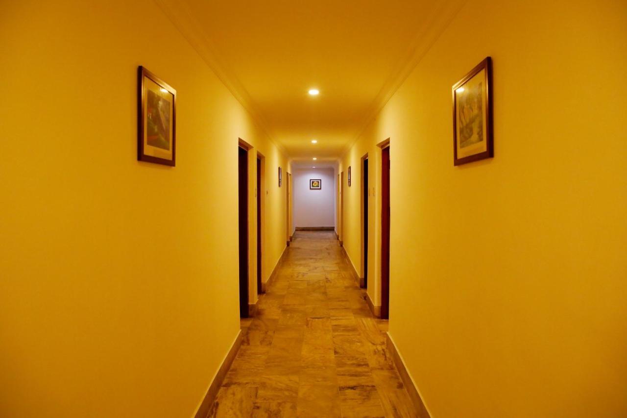 Kairali Tourist Home Guruvayur Bagian luar foto