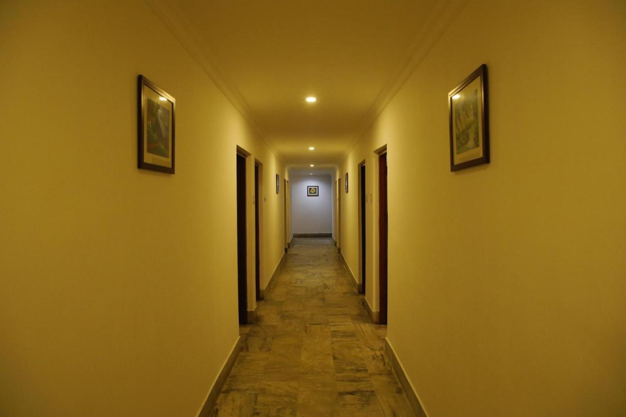 Kairali Tourist Home Guruvayur Bagian luar foto